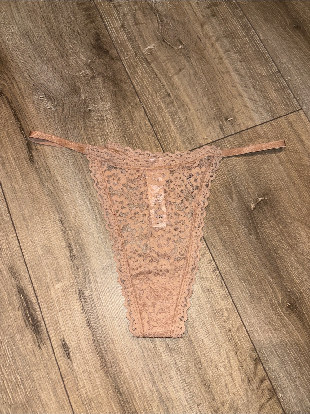 Victoria’s Secret Lace Thong Panty